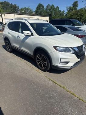 White 2020 Nissan Rogue SL