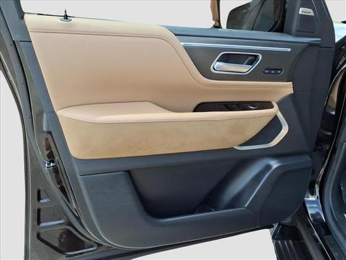 Black Obsidian 2025 INFINITI QX80 Luxe