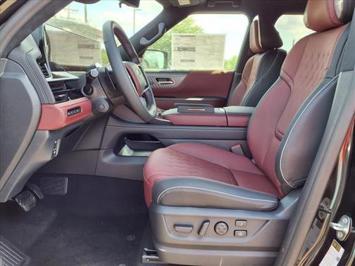 2025 INFINITI QX80 AUTOGRAPH