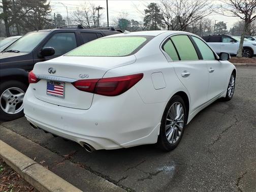 2023 INFINITI Q50 LUXE