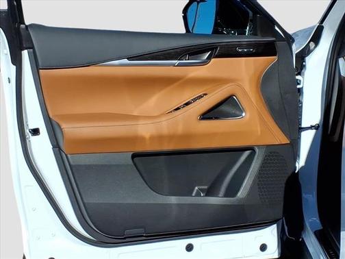 Rad Wht 2026 INFINITI QX60 AUTOGRAPH