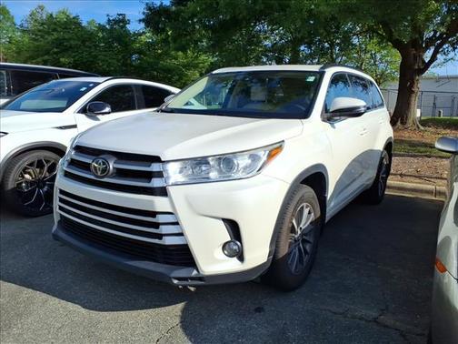 Blizzard Pearl 2018 Toyota Highlander XLE