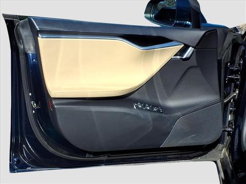 2013 Tesla Model S Base