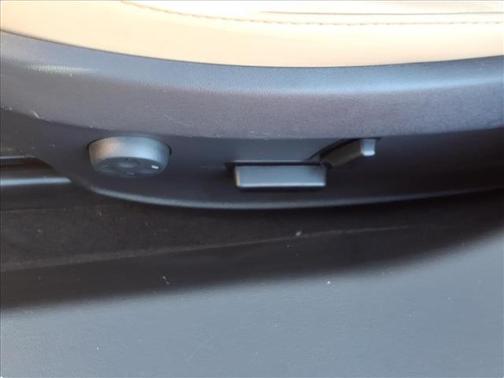 2013 Tesla Model S Base