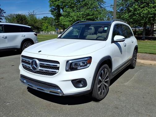 Digital White 2022 Mercedes-Benz GLB 250 Base