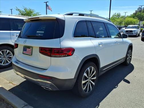 Digital White 2022 Mercedes-Benz GLB 250 Base