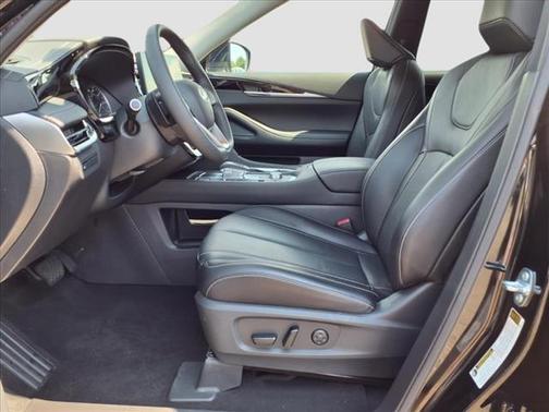2025 INFINITI QX60 Pure