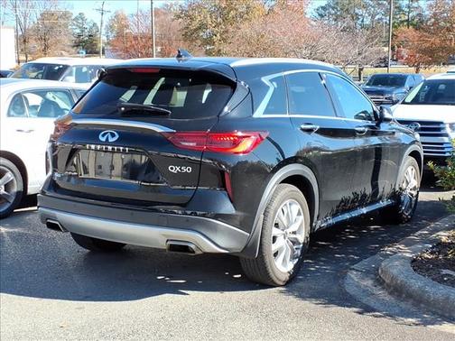 2022 INFINITI QX50 Luxe