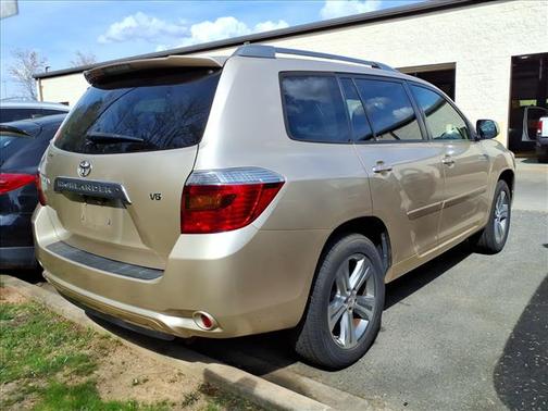 Sandy Beach Metallic 2008 Toyota Highlander Sport