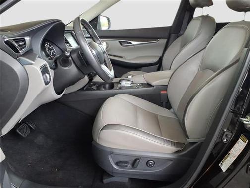 2024 INFINITI QX50 Luxe
