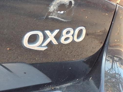 2016 INFINITI QX80 Base