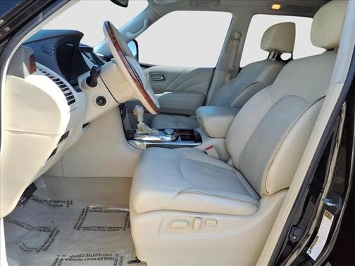 2016 INFINITI QX80 Base