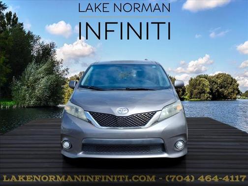 2011 Toyota Sienna Base