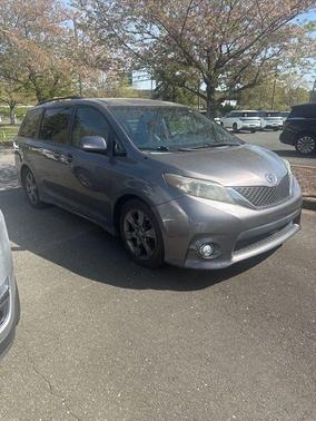 2011 Toyota Sienna Base
