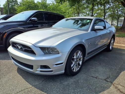 2013 Ford Mustang V6 Premium