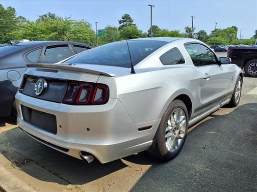 2013 Ford Mustang V6 Premium