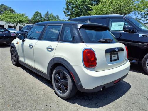 2016 MINI Hardtop Cooper