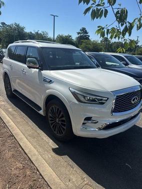 Moonstone White 2024 INFINITI QX80 SENSORY