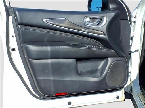 2016 INFINITI QX60 Base