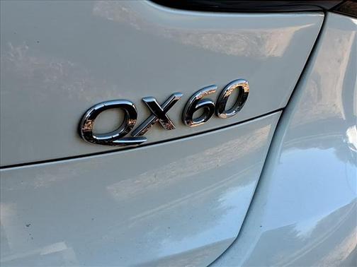 2016 INFINITI QX60 Base