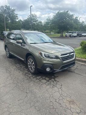 Wilderness Green Metallic 2019 Subaru Outback 3.6R Touring