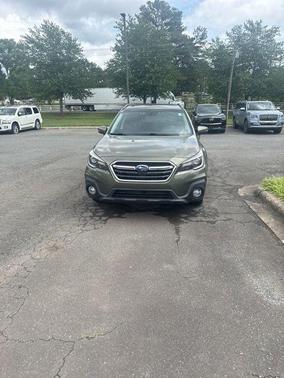 Wilderness Green Metallic 2019 Subaru Outback 3.6R Touring