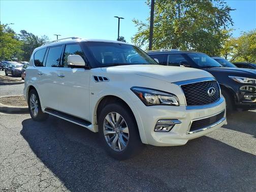 White 2017 INFINITI QX80 Base