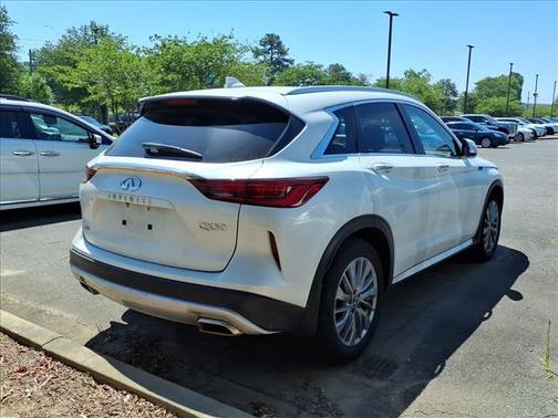 Radiant White 2023 INFINITI QX50 Luxe