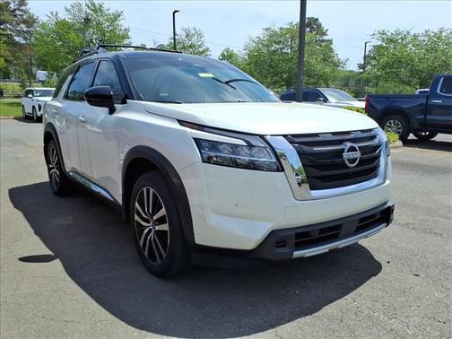 2 Tone White / Black Roof 2023 Nissan Pathfinder Platinum
