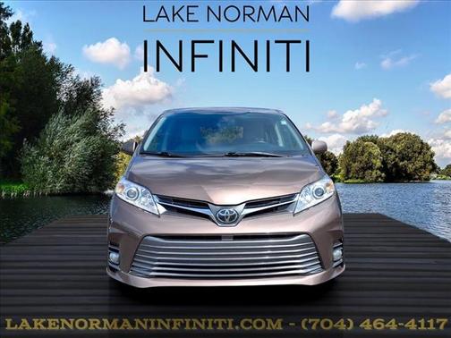2019 Toyota Sienna XLE