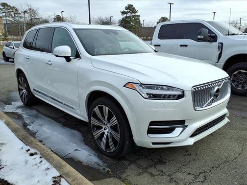 2022 Volvo XC90 Recharge Plug-In Hybrid T8 Inscription 7 Passenger