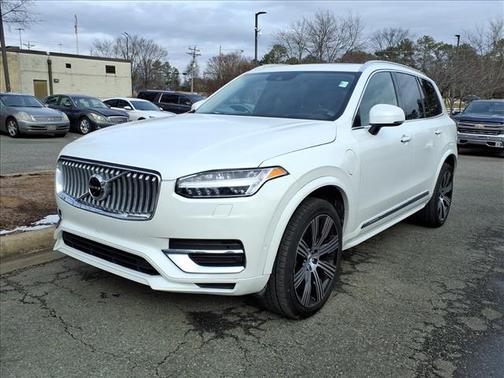 2022 Volvo XC90 Recharge Plug-In Hybrid T8 Inscription 7 Passenger