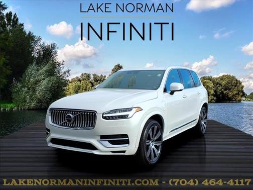 2022 Volvo XC90 Recharge Plug-In Hybrid T8 Inscription 7 Passenger