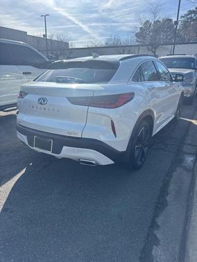 2023 INFINITI QX55 LUXE