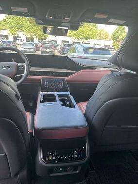 2025 INFINITI QX80 AUTOGRAPH