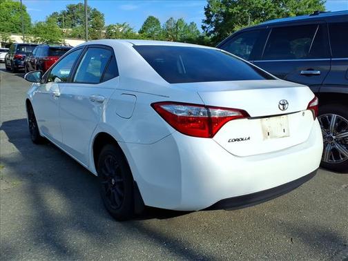 Super White 2015 Toyota Corolla L