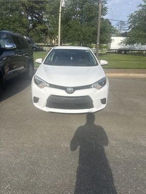 White 2015 Toyota Corolla L