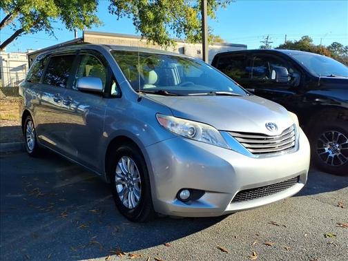 2013 Toyota Sienna 