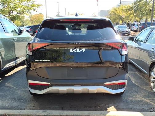Ebony Black 2024 Kia Sportage EX