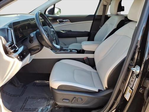 Ebony Black 2024 Kia Sportage EX