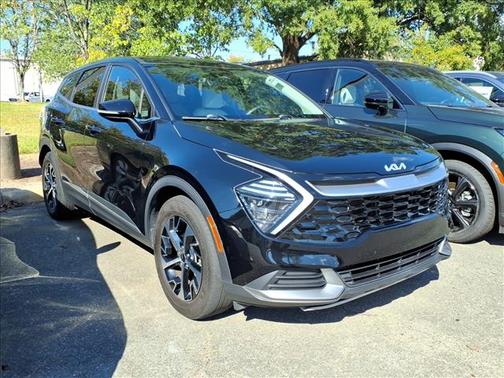 Ebony Black 2024 Kia Sportage EX
