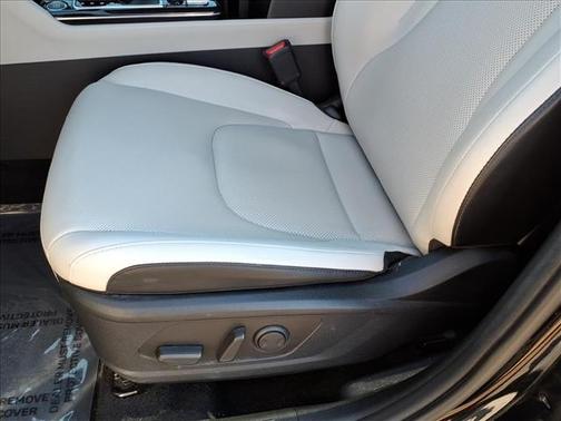 Ebony Black 2024 Kia Sportage EX