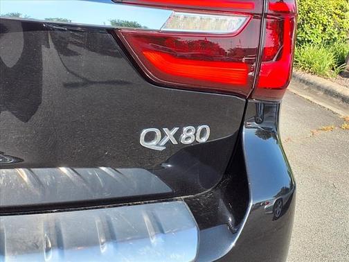2018 INFINITI QX80 Base