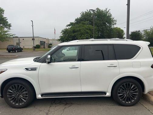 Moonstone White 2024 INFINITI QX80 SENSORY