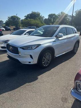 Radiant White 2023 INFINITI QX50 Luxe
