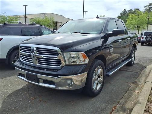 Brilliant Black Crystal Pearlcoat 2016 RAM 1500 Big Horn