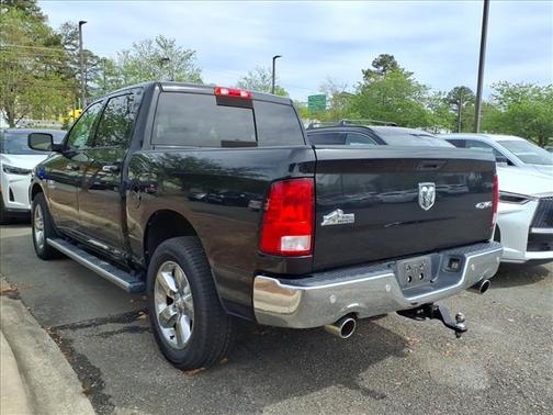 Brilliant Black Crystal Pearlcoat 2016 RAM 1500 Big Horn