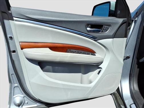 Lunar Silver Metallic 2018 Acura MDX 3.5L w/Advance Package