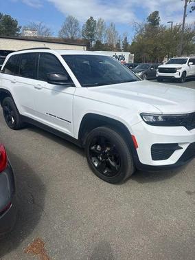2023 Jeep Grand Cherokee Altitude