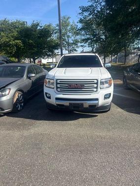 Summit White 2016 GMC Canyon SLT